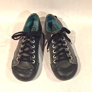 Keen leather and canvas sneaker